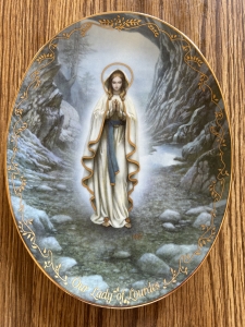 Primary image for the Our Lady Of Lourdes Collectors Plate Auction Item