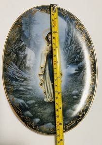 Secondary image for the Our Lady Of Lourdes Collectors Plate Auction Item
