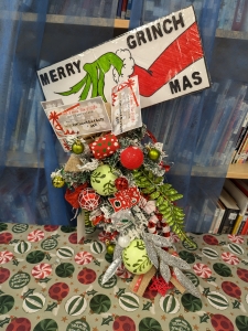 Primary image for the Item 2 - Merry Grinchmas Swag Wreath Auction Item