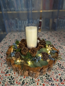 Secondary image for the Item 7 - Wooden Candle Center Piece Auction Item