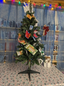 Secondary image for the Item 11 - Lottery & Gift Certificate Mini Tree Auction Item