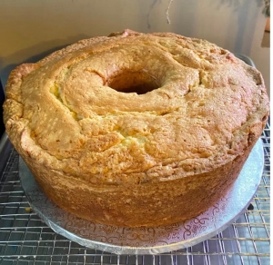 Primary image for the Old Fashioned Pound Cake made by Nancy Hendrix Auction Item