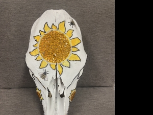 Primary image for the Sunflower/Bee Cow Skull Auction Item